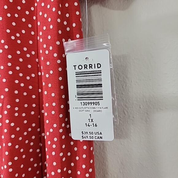 Torrid Women’s Plus 1X Red Polka Dot Super Soft Fit & Flare Top NWT - Picture 5 of 7